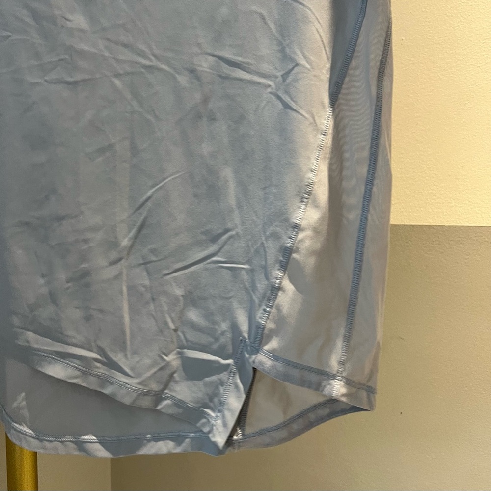 Lululemon Periwinkle T-Shirt Mesh Detail - Picture 2 of 4